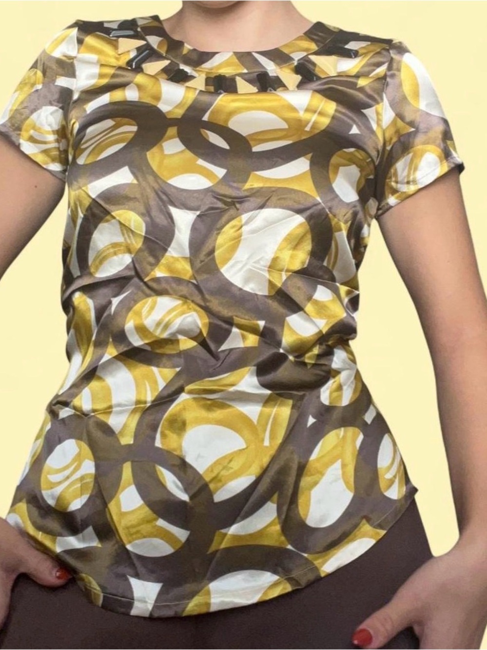 vintage Short Sleeve Geometric Print Top in Mustard and Brown
